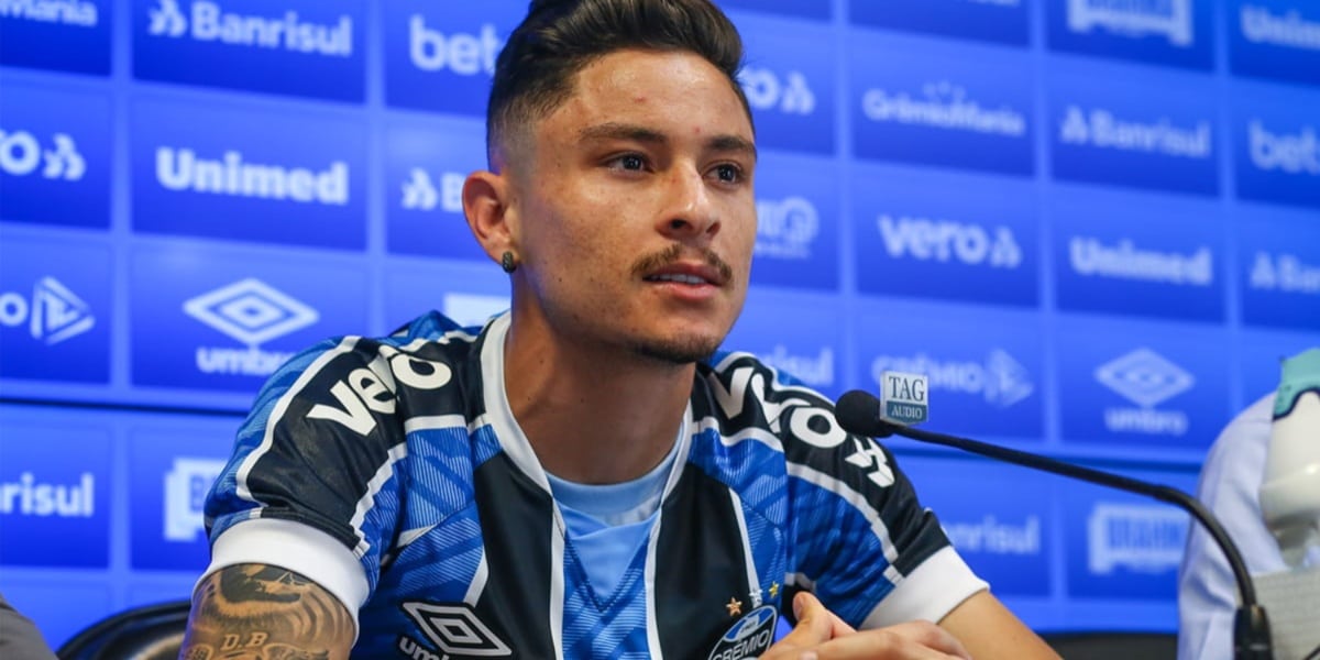 Diogo Barbosa, jogador teve contrato rescindo com o Grêmio (Imagem Reprodução Internet)