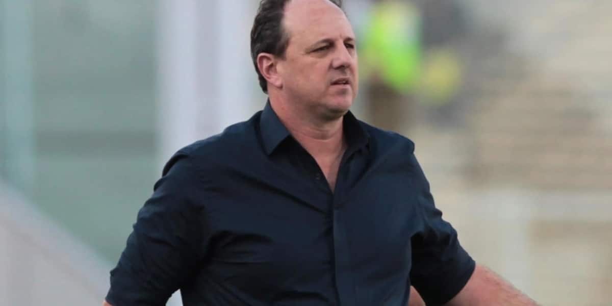 Rogério Ceni é o mais cotado para assumir o comando do Santos (Imagem Reprodução Internet)