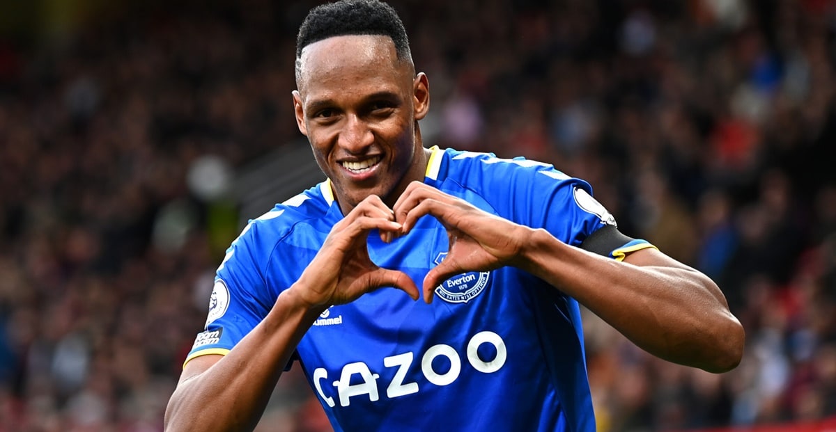 Yerry Mina não renovou com o Everton de Liverpool (Foto: Reprodução/ Clive Mason/ Getty Images)