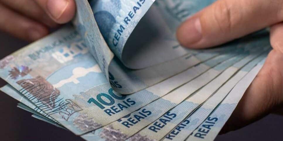 Auxílio é pago para moradores de localidade