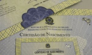 Nomes e Sobrenomes constam na Certidão de Nascimento (Foto: Reprodução / Internet)