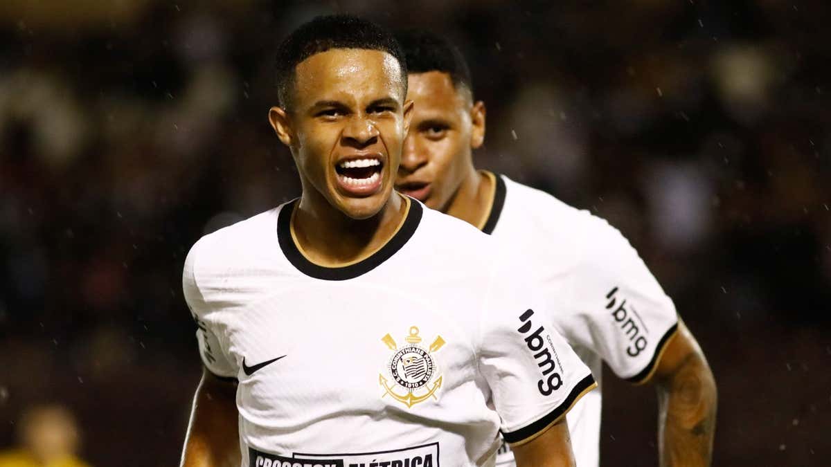 O jogador Pedro deve sair do Corinthians 