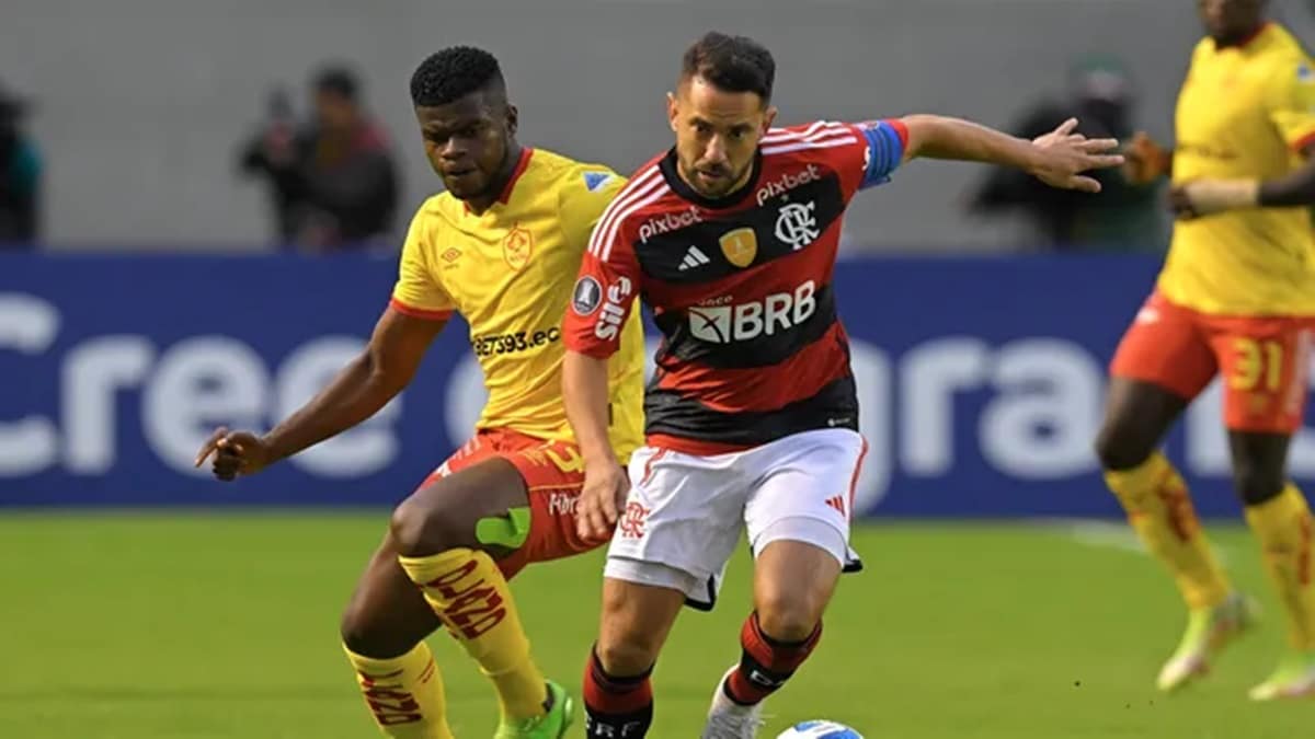 Partida de Aucas e Flamengo foi uma vergonha no comando de Vítor Pereira (Foto: Reprodução/Getty Images)