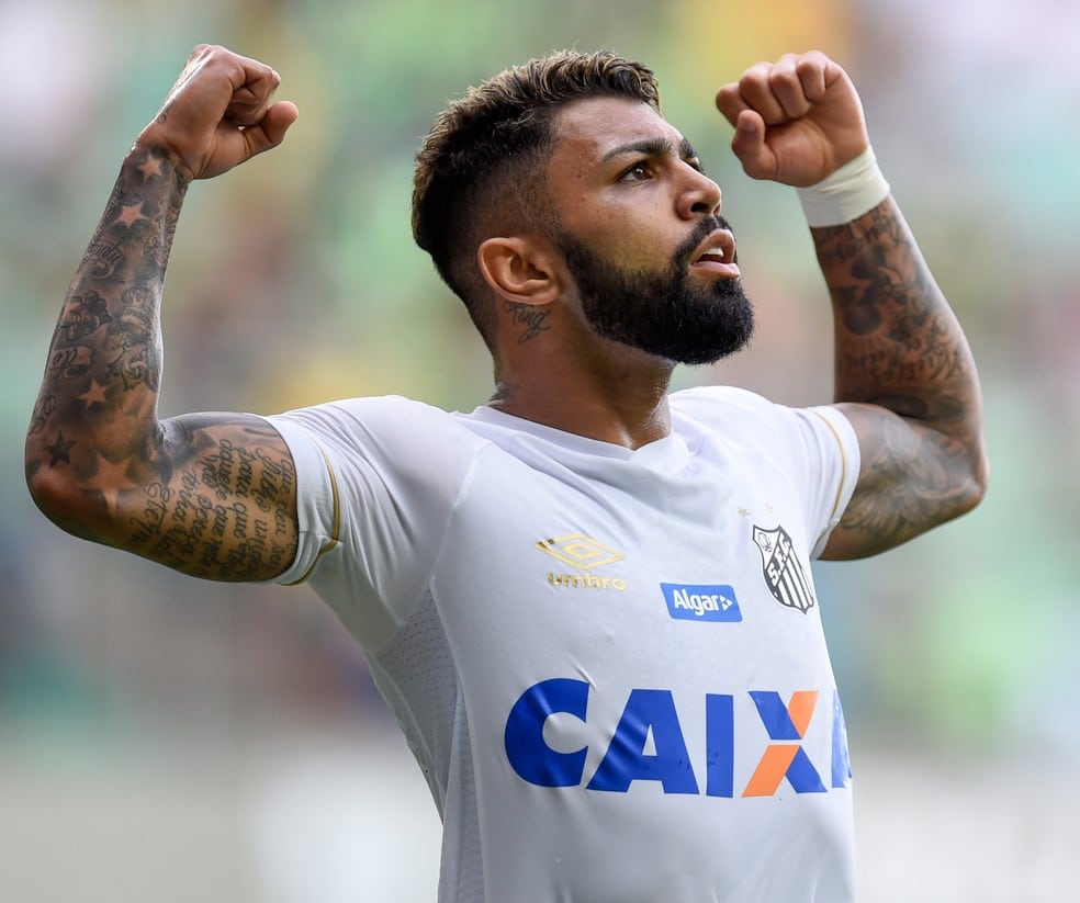 Craque já atuou no Santos antes do time carioca 