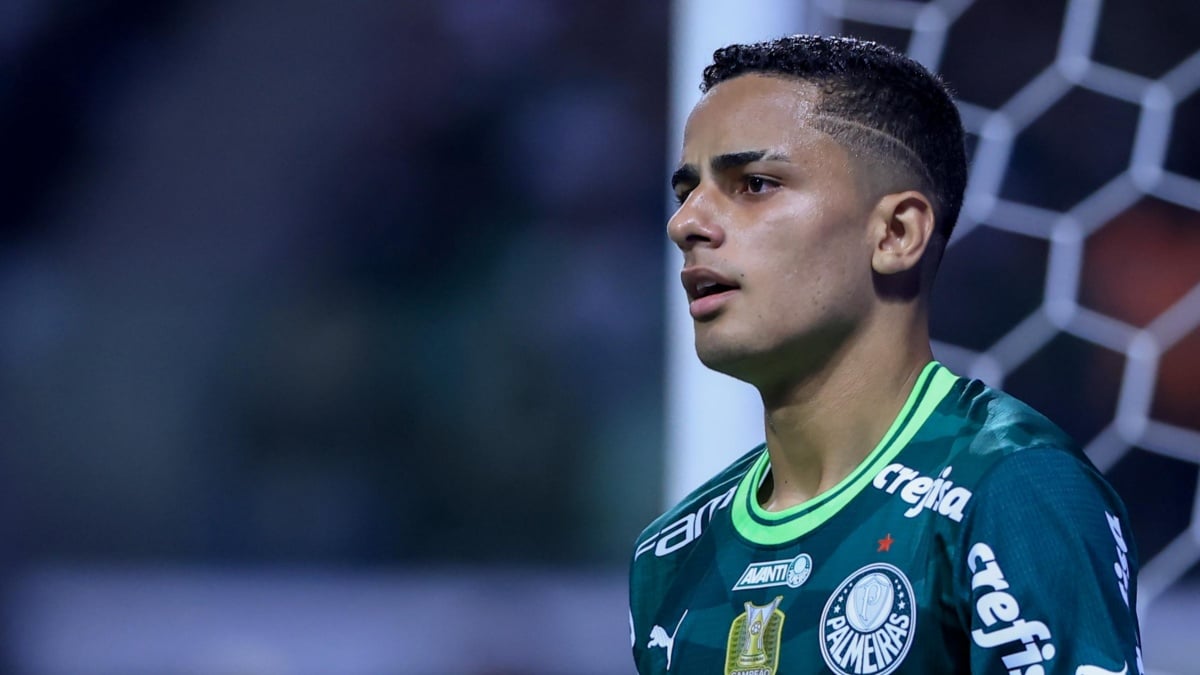 Giovani joga pelo Palmeiras 