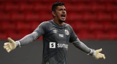 João Paulo é goleiro e capitão do Santos (Foto: Reprodução/ Libertadores/ Getty Images)