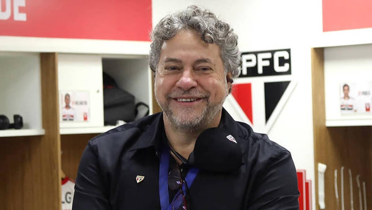 Julio Casares fecha com a Libra e acata exigência de árabes (Foto: Reprodução/ Rubens Chiri/ SPFC)