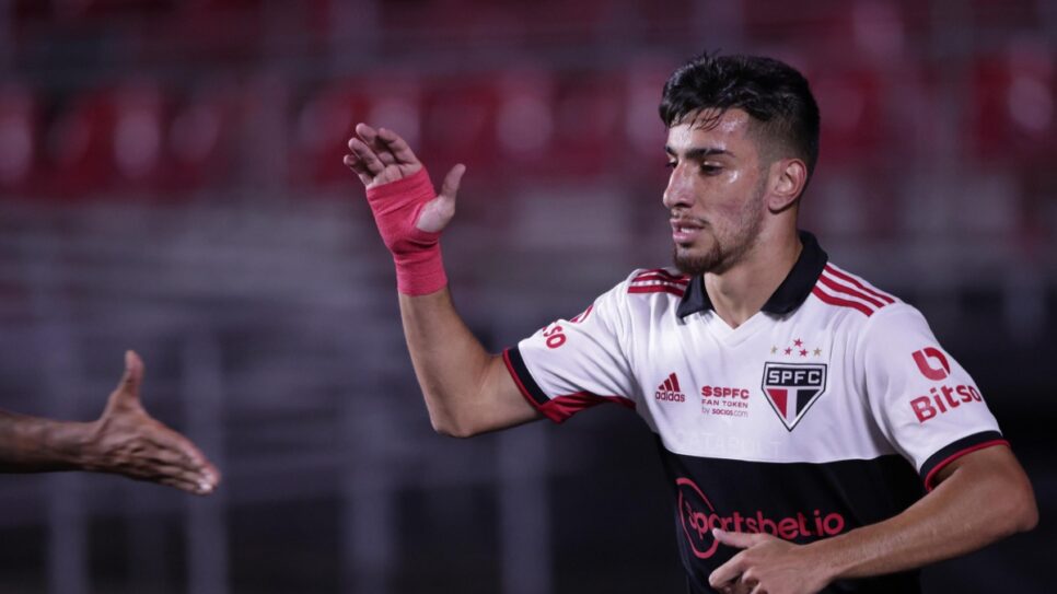 Pedrinho processa o clube São Paulo Futebol Clube