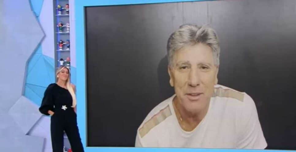 Renata Fan é surpreendida com recado de Renato Portaluppi
