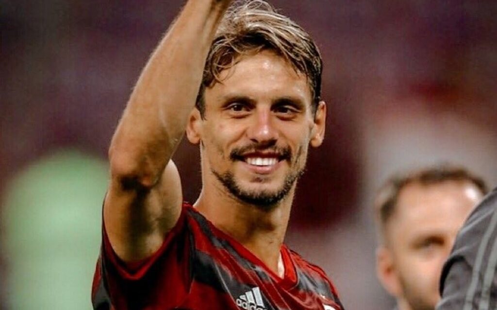 Rodrigo Caio no seu auge, em 2019, pelo Flamengo (Foto: Reprodução/ Pinterest)