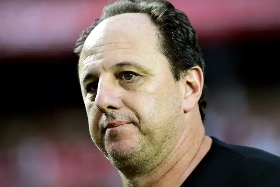 Rogério Ceni deve ser anunciado em clube brasileiro (Foto: Reprodução)