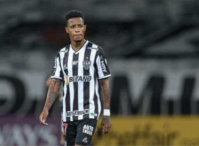 O jogador de futebol, Tchê Tchê  (Foto: Reprodução)