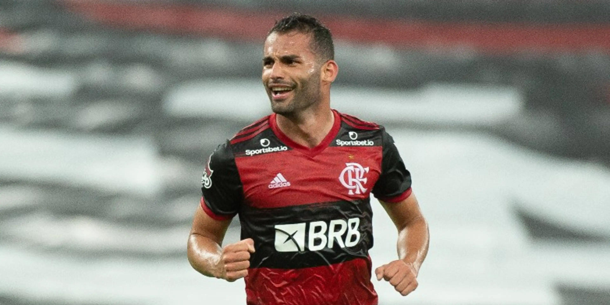 O famoso jogador de futebol, Thiago Maia não deve assinar contrato com o Corinthians (Reprodução/Internet)