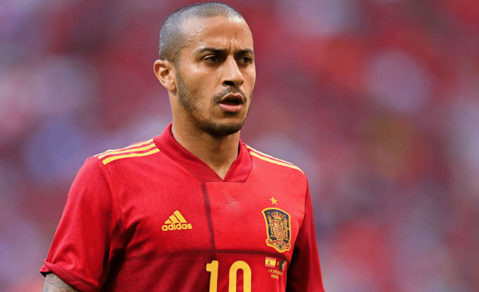 Thiago Alcântara faz a felicidade dos torcedores do Flamengo (Foto: Reprodução)