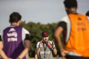 William Batista, técnico do sub-20, assumiu o Vasco interinamente (Foto: Daniel Ramalho / CRVG)