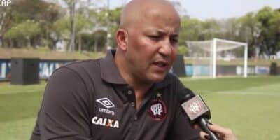 Ex jogador Alex Mineiro é preso (Imagem Reprodução Internet)