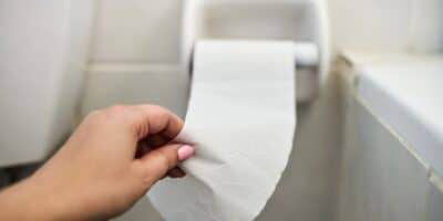 Imagem do post Risco de câncer: Papel higiênico pode causar doença e passará por mudanças nas embalagens