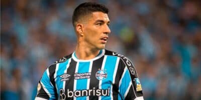 Imagem do post A torcida surta: Grêmio pode acertar +1 medalhão de Copa do Mundo depois de Luís Suárez