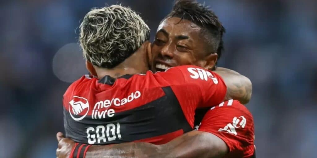 Gabigol e Bruno Henrique comemorando o gol do Flamengo (Imagem: Pedro H. Tesch/AGIF)