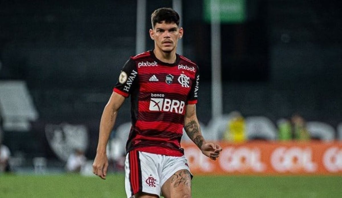 Napoli, Milan e Roma disputam Ayrton Lucas, lateral do Flamengo (Foto: Reprodução/ Instagram) 