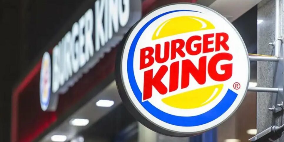 Funcionária do Burger King é presa por servir batatas fritas do lixo
