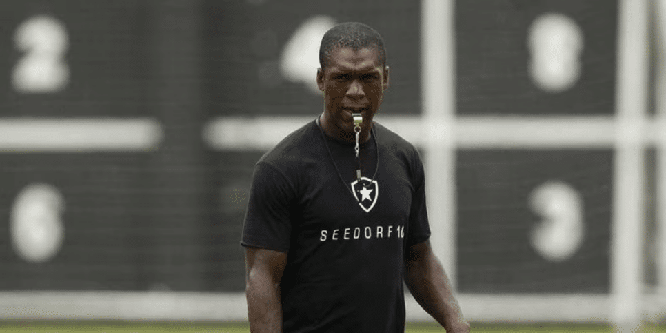 Vasco pode surpreender a TODOS ao contratar técnico inesperado (Reprodução/Internet)