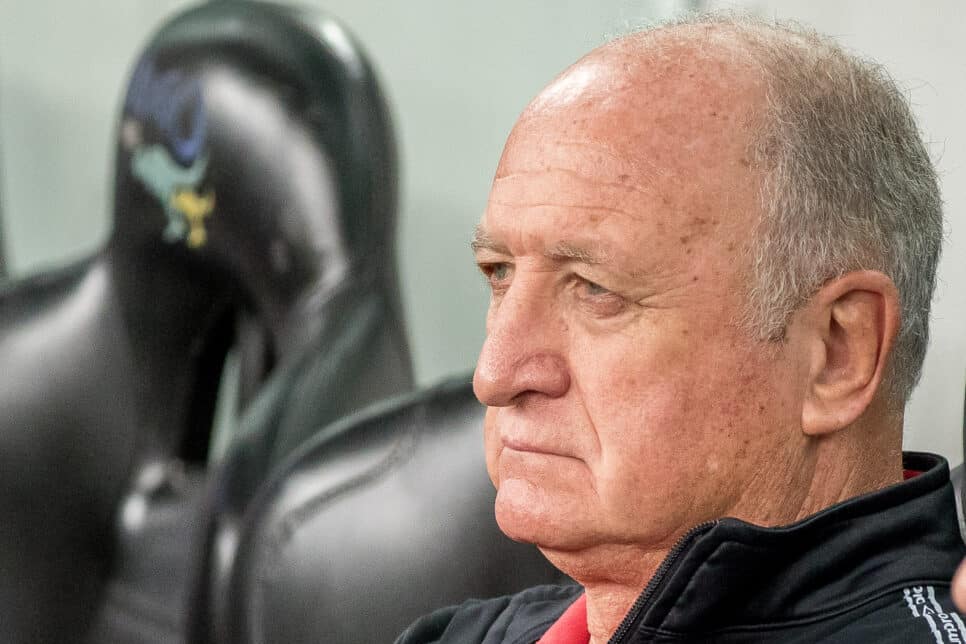 Felipão, técnico do Atlético. Foto: Robson Mafra/AGIF Santos