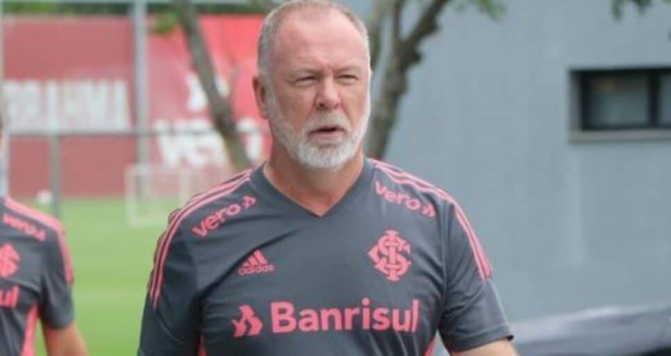 Corinthians choca torcedores com novo técnico da equipe (Reprodução/Internet)
