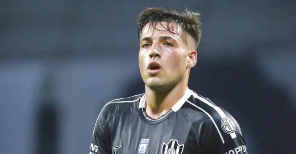 O jogador Lucas Besozzi acertou com o Grêmio (Foto: Jonathan Peralta/Central Córdoba)