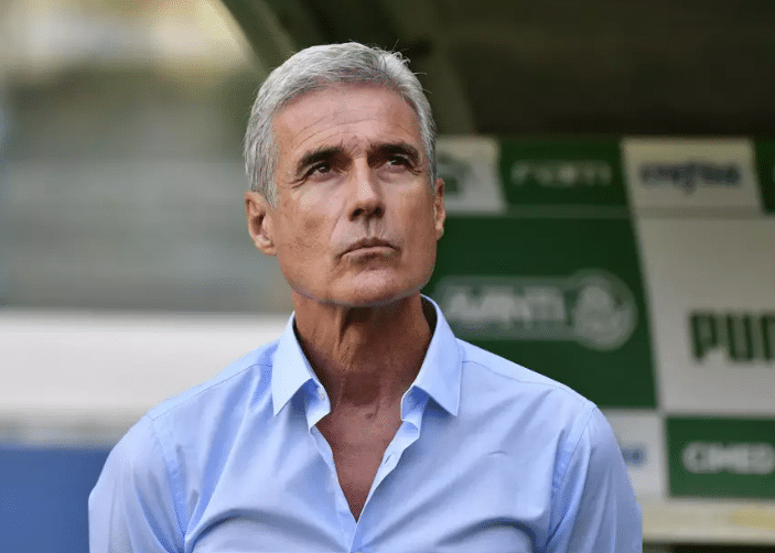 Botafogo quis tirar Luís Castro, mas teve medo ação judicial (Foto: Reprodução)