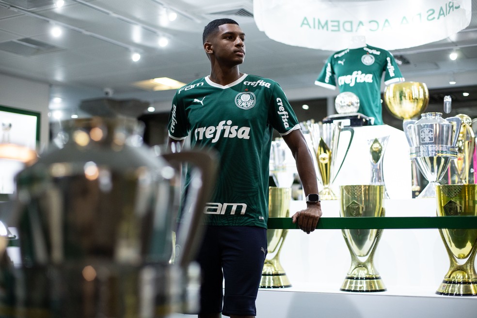 Luis Guilherme mostra talento no Palmeiras 