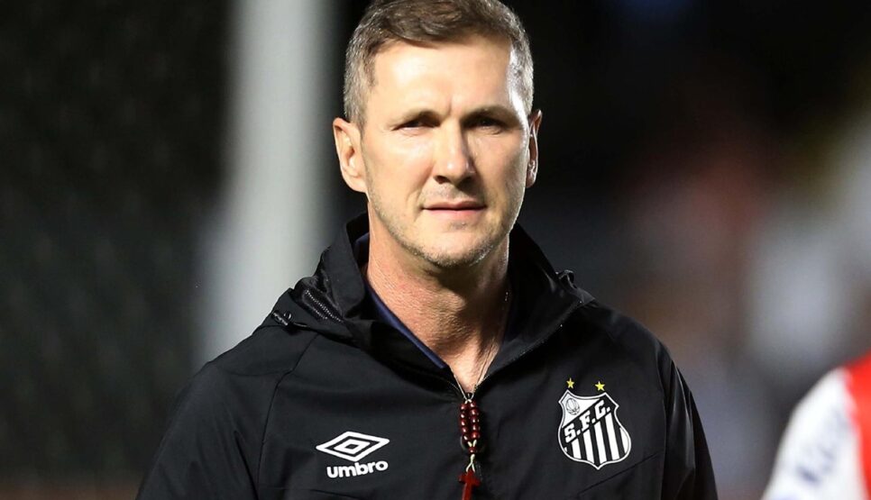 Santos opta por saída de jogador após aprovação de Paulo Turra (Foto: Reprodução/ Guilherme Dionízio/ Agência Estado)