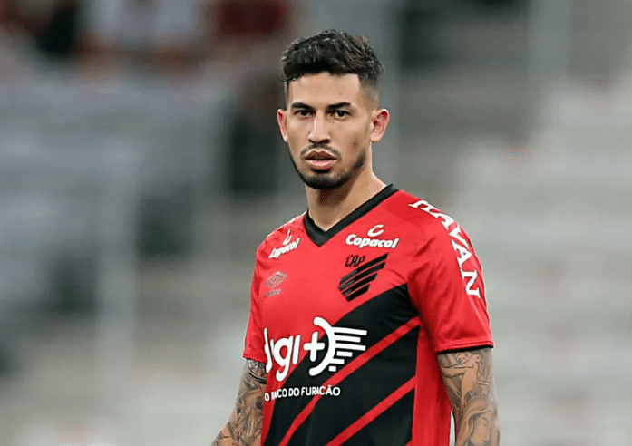 Pedro Henrique, do Athletico, vem sendo observado por outros clubes de futebol (Foto: Reprodução)