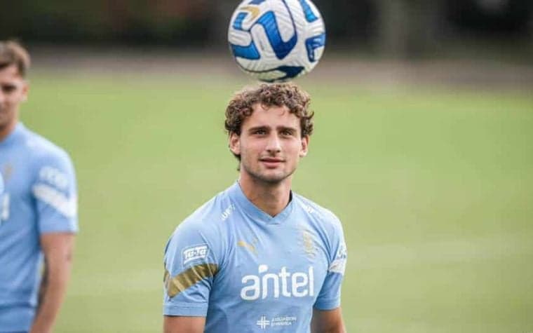 Boselli em treino da Seleção Uruguaia Sub-20