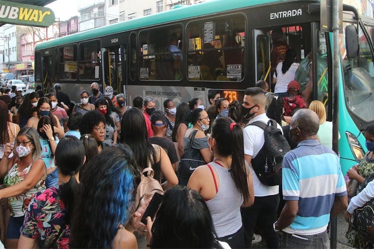 Ônibus sofrem com problema no bilhete único (Foto: Reprodução)