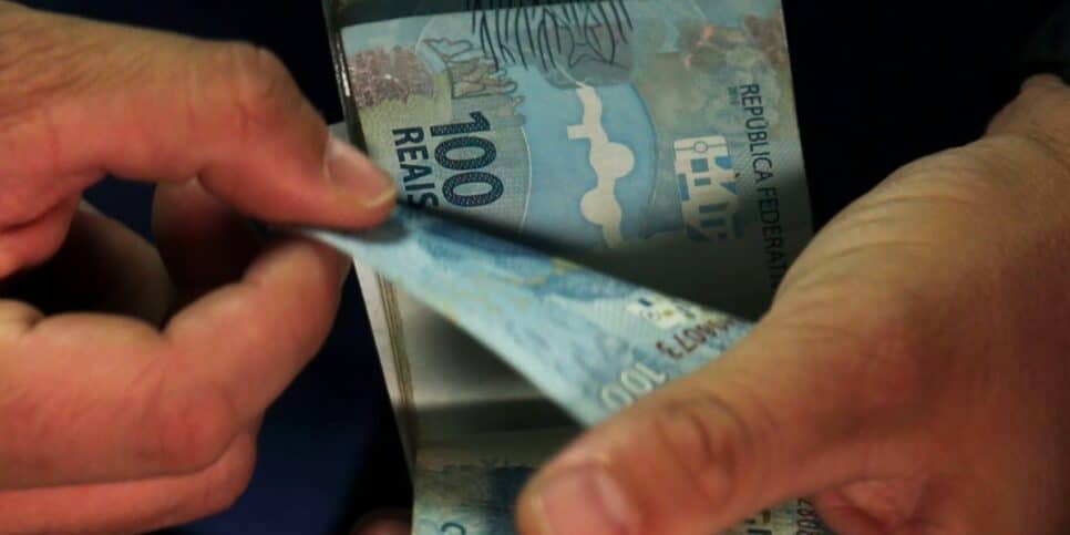 Brasileiros têm direito de dinheiro do Confisco da Poupança (Imagem Reprodução Internet)