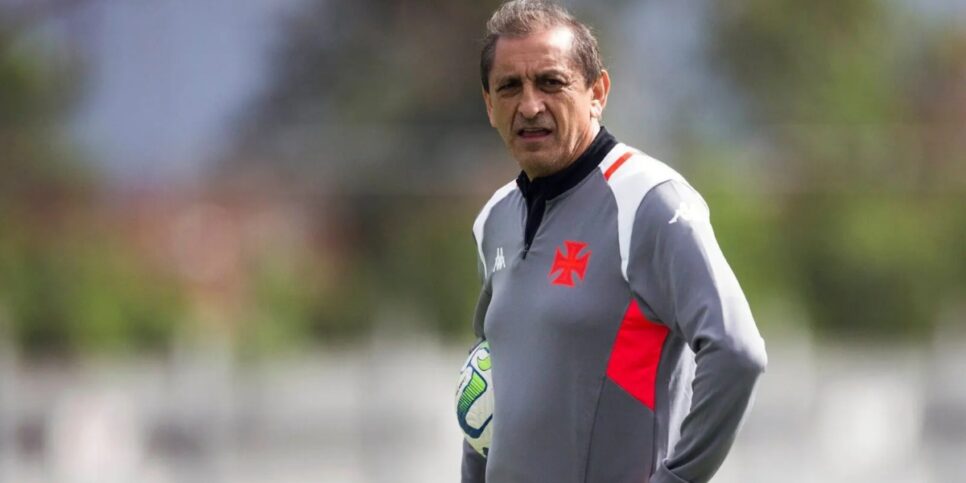 O técnico de futebol falou sobre a zona de rebaixamento (Imagem Reprodução Internet)