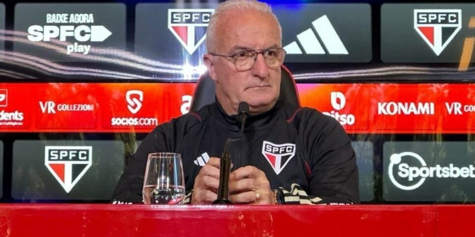 Dorival Júnior falou sobre o futuDorival Júnior é encurralado e confessa incômodo de Luciano (Imagem Reprodução Internet)ro do jogador de futebol durante entrevista (Imagem Reprodução Internet)