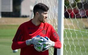 Agustín Rossi é ex-Boca Juniors e contratado do Flamengo (Foto: Reprodução/ Marcelo Cortes/ CRF)