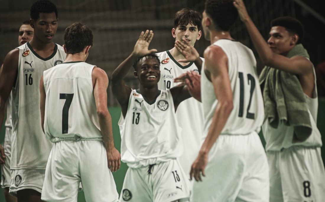 Liga de basquete do Palmeiras Sub-16; clube não tem categoria profissional e fica de fora do investimento (Foto: Reprodução/ Michael Oliveira/ Federados)