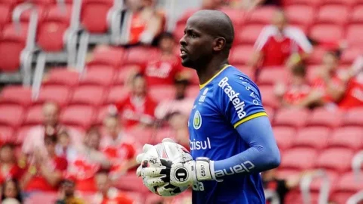 O goleiro Caique jogando pelo seu antigo clube, o Ypiranga, é contratação feita por Alberto Guerra (Foto: Reprodução/ Internet)