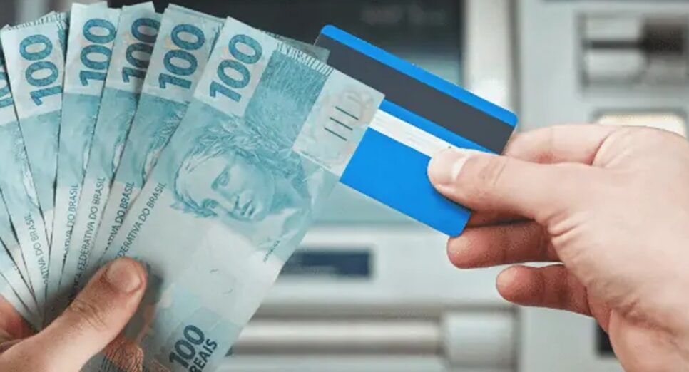 Caixa libera saque especial de R$ 6.220 para mais brasileiros (Foto: Reprodução/ Internet)