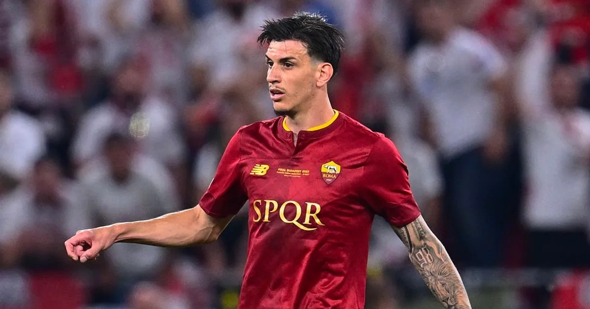 Ibañez joga na Roma e está sendo cogitado em compra pelo Nottingham Forrest (Foto: Reprodução/ Getty Images)