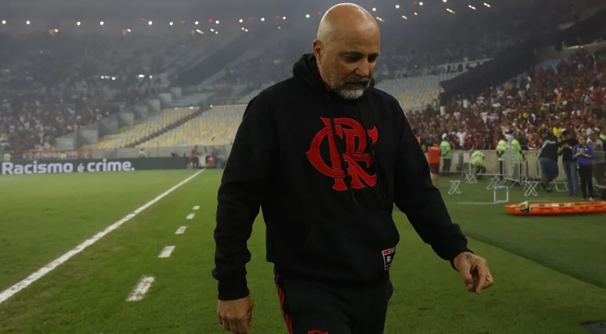 O famoso técnico de futebol do Rubro-Negro comentou sobre o desempenho da equipe em campo (Foto: Reprodução/ CRF)