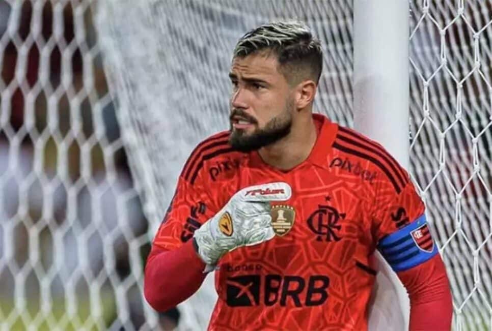 Matheus Cunha é goleiro titular do Flamengo (Foto: Reprodução/ CRF)