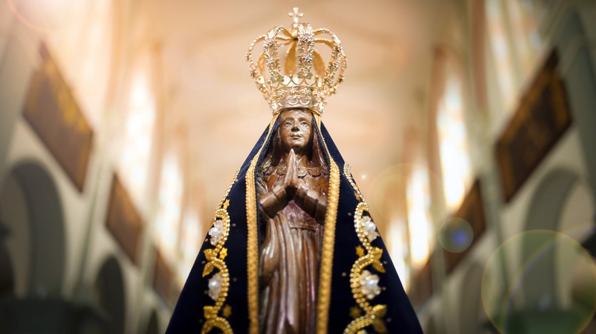 Nossa Senhora Aparecida, a Padroeira do Brasil, tem data de feriado nacional em 12 de outubro (Foto: Reprodução/Internet)