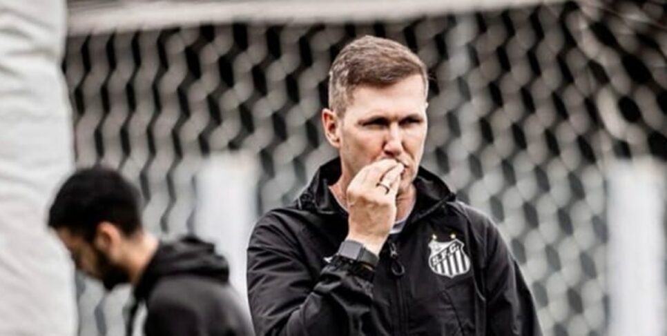 Ex-técnico do Santos, Paulo Turra (Foto: Reprodução/ Instagram)
