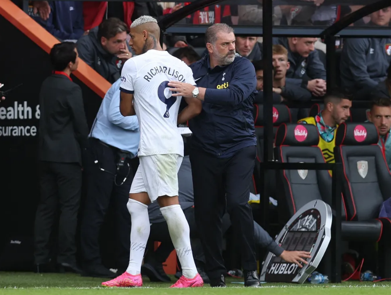 O famoso jogador de futebol da seleção brasileira e do Tottenham (Foto: REUTERS/David Klein)