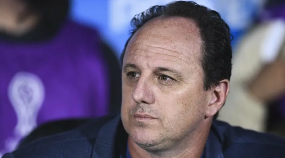 Rogério Ceni está livre no mercado desde que pediu demissão do São Paulo (Foto: Reprodução/ Rodrigo Valle/ Internet)