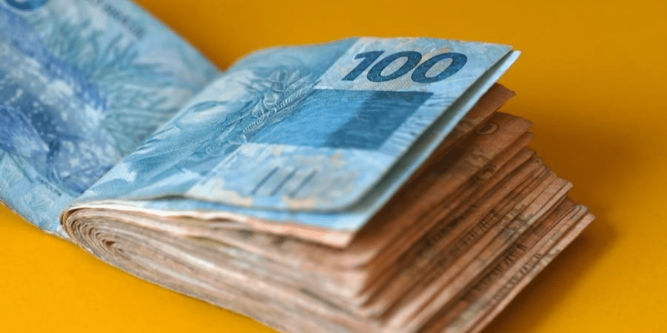 Reajuste do salário mínimo? Decreto é assinado e chega a R$1,5 mil